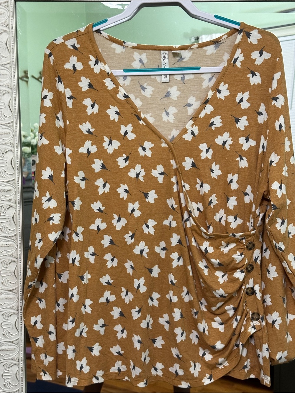 Cato Floral V-Neck Top